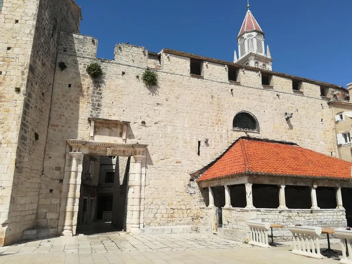 Apartment Stella Old Town Trogir, With Balcony 0*, Trogir Kroatien